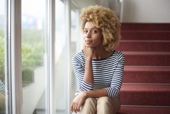 What decision making strategies lead to a happier life?