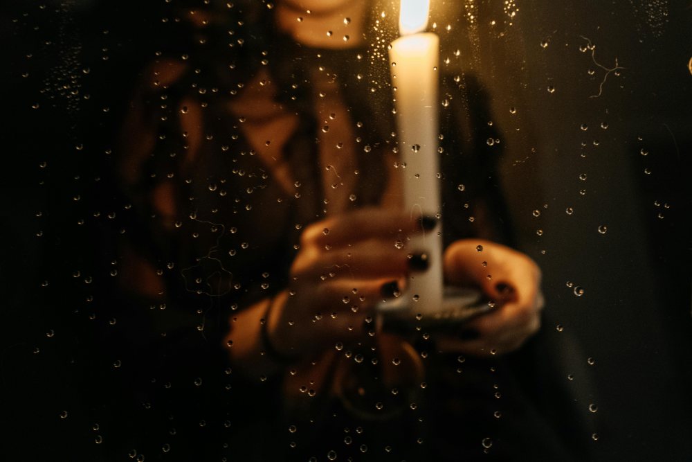 26 Inspiring Quotes About Light, Hope, and Finding Your Way