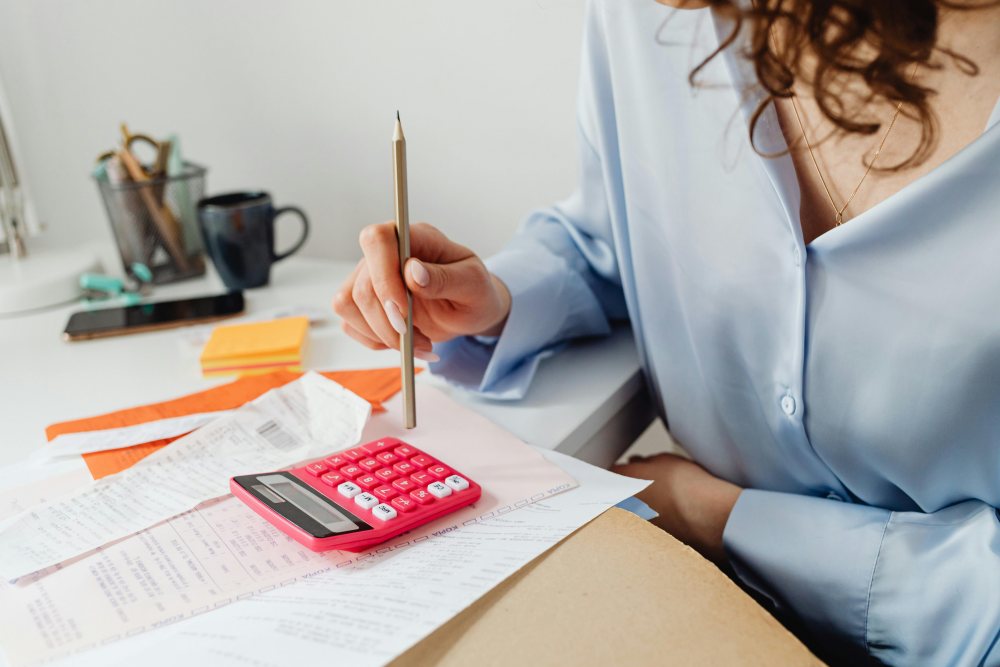 Smart Money Moves: 8 Financial Habits to Boost Your Personal Budget