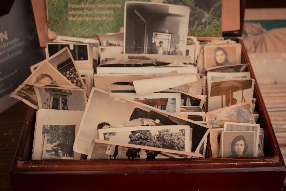 Preserving Memories: 7 Tips to Breathe New Life Into Old Photos
