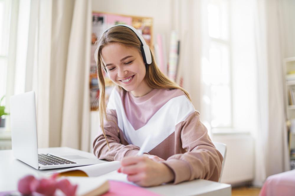 How to Balance Part-Time Jobs and College Studies
