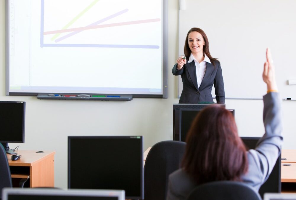 How to Build Confidence in Public Speaking
