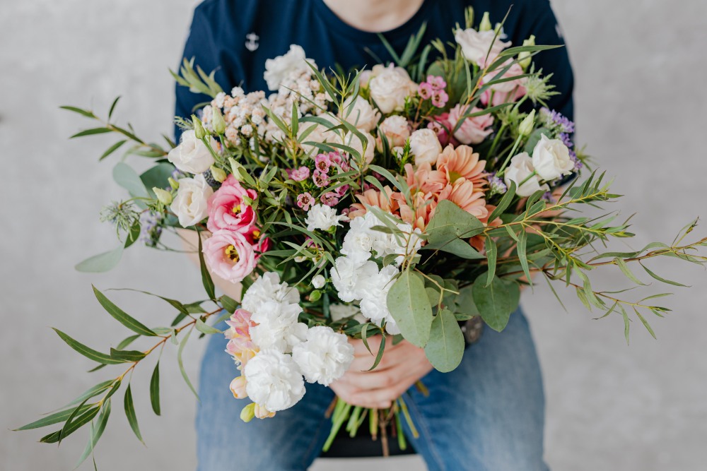 International Flower Delivery: Brighten Your Mind with Flowers