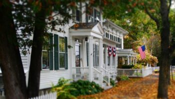 Warning Signs Your Home Roof May Be Failing