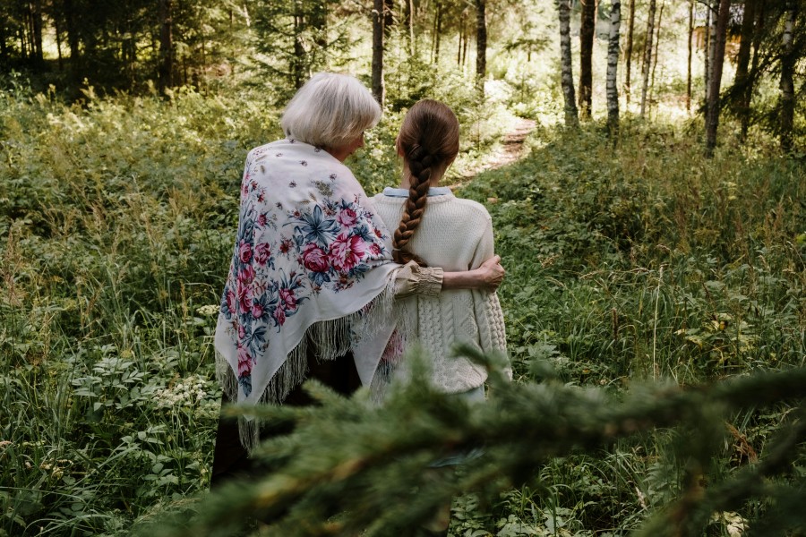 7 Ways to Connect with Animals and Nature to Unwind From Urban Life