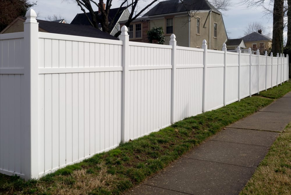 Vinyl Fences for Families: Safe, Durable, Kid-Friendly Options