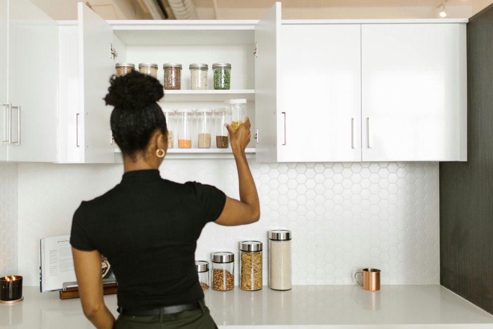 4 Simple Tips for Keeping Your Belongings Safe and Organized