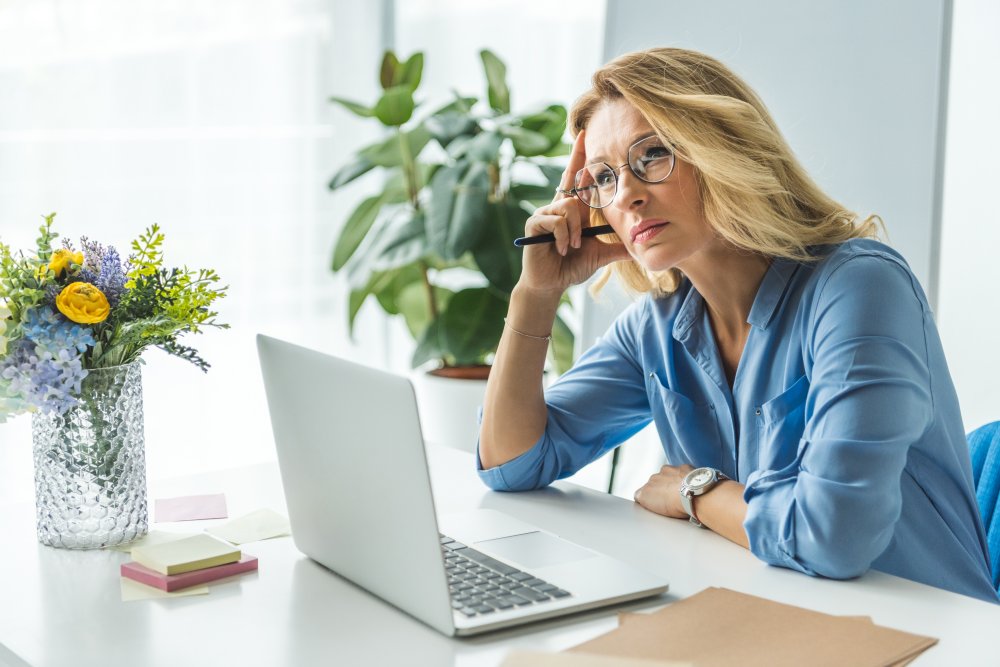 Clearing Task Clutter Stop Letting the Urgent Crowd Out What Matters